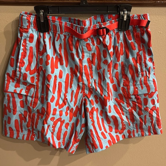 The North Face men’s pull on shorts blue red print moisture wicking pockets L - Picture 12 of 12